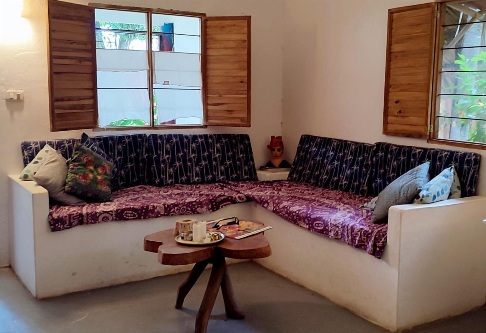 Hostal Zinpar Palomino Exterior photo